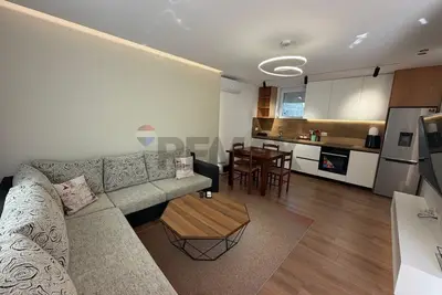 Villa in affitto a Rruga Mihal Grameno, Tirana, 70 m². Foto 3 di 7
