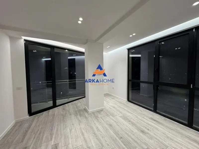 Apartament 2+1 me qera në Rruga Mine Peza, Tiranë, 104 m²