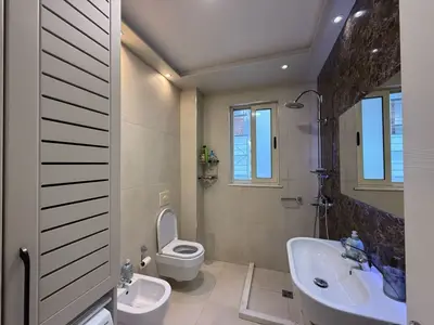Apartment 2+1 for rent in Rruga e kopshtit, Tirana, 90 m². Photo 2 of 8