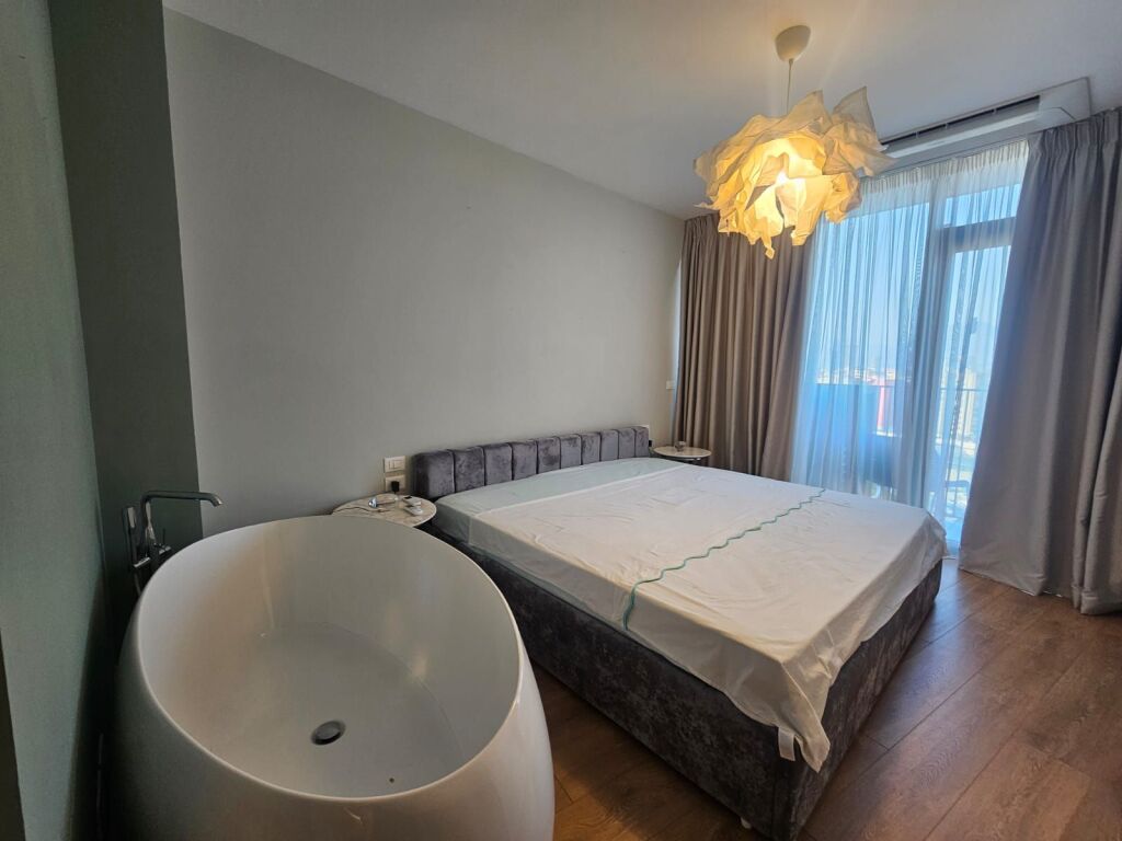 Apartament 2+1 me qera në Rruga e Kosovarëve, Tiranë, 120 m². Foto 3 nga 3