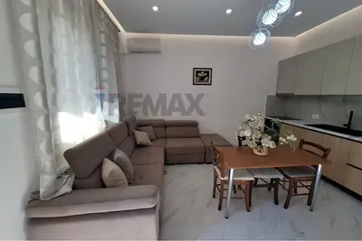 Shtëpi private 1+1 me qera në Centrale, Vlorë, 80 m². Foto 2 nga 11