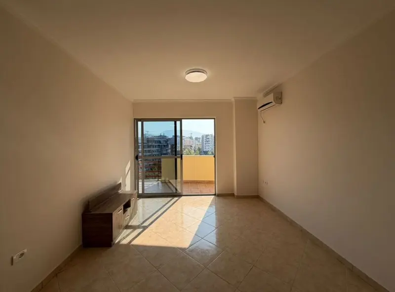 Apartment 2+1 for rent in Selitë, Tirana, 98 m²