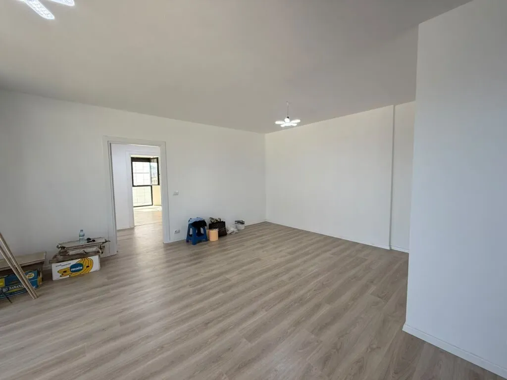 Apartment 2+1 for rent in Laprakë, Tirana, 118 m². Photo 1 of 3
