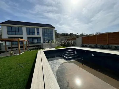 Villa for rent in Rolling Hills Luxury Residences, Tirana, 600 m². Photo 2 of 12