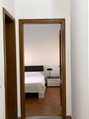 Apartment 2+1 for rent in Blloku, Tirana, 85 m². Photo 4 of 7