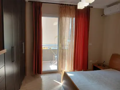 Apartament 2+1 me qera në Rruga e Kosovarëve, Tiranë, 92 m². Foto 2 nga 11