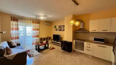 Apartment 1+1 for rent in Pazari i Ri, Tirana, 68 m². Photo 3 of 10
