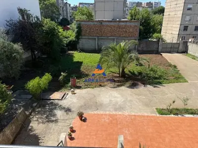 Villa in affitto ad Allias, Tirana, 1.000 m². Foto 2 di 3