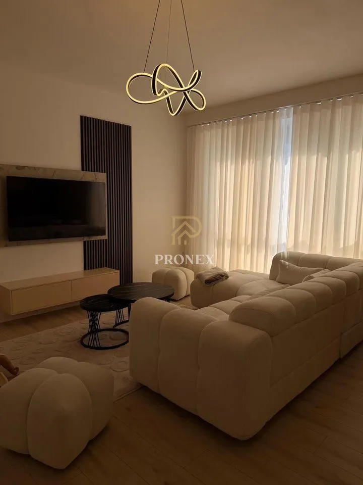 Appartamento 1+1 in affitto a Rruga Jordan Misja, Tirana, 70 m². Foto 1 di 10