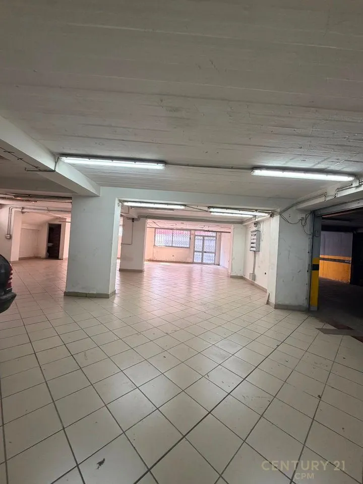 Commercial space for rent in Ministria e Jashtme, Tirana, 360 m². Photo 1 of 2