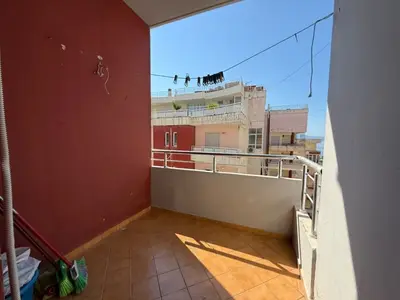 Apartament me qera në Porti, Vlorë, 50 m². Foto 2 nga 8