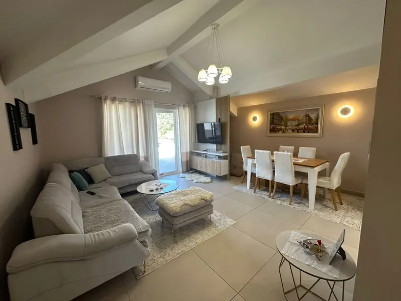 Apartment 2+1 for rent in Porcelan, Tirana, 120 m²