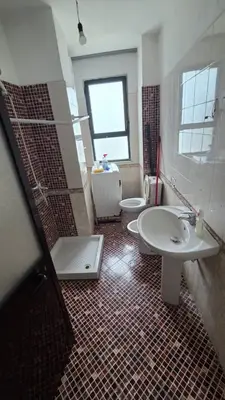 Apartment 2+1 for rent in Spitali Amerikan Rruga Ahmet Ramzoti, Durrës, 85 m². Photo 2 of 5