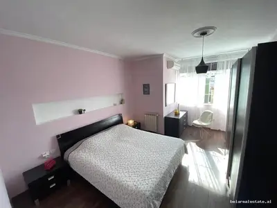 Apartament 3+1 me qera në Blloku, Tiranë, 250 m². Foto 9 nga 12