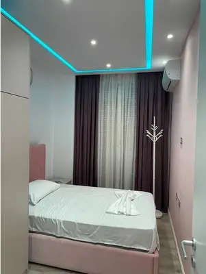 Apartament 2+1 me qera në Rruga e Barrikadave, Tiranë, 102 m². Foto 6 nga 9