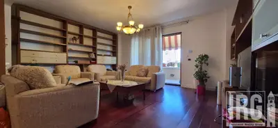 Appartamento 3+1 in affitto a Bulevardi Zhan D’Ark, Tirana, 170 m². Foto 1 di 10