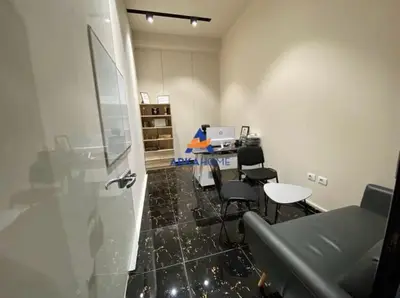Magazinë me qera në Pallati me Shigjeta, Tiranë, 300 m². Foto 5 nga 7