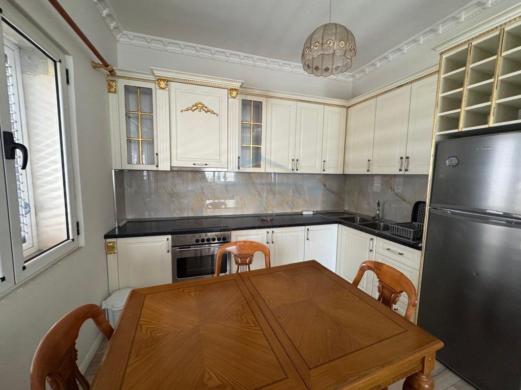 Apartment 2+1 for rent in Rruga e Kavajës, Tirana, 98 m². Photo 2 of 3
