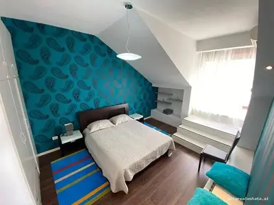 Apartament 3+1 me qera në Blloku, Tiranë, 250 m². Foto 8 nga 12