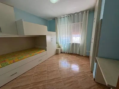 Apartament 2+1 me qera në Plazh, Durrës, 100 m². Foto 8 nga 10