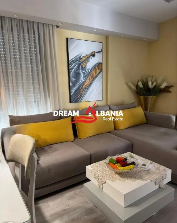 Apartament 2+1 me qera në Vizion Plus, Tiranë, 96 m². Foto 1 nga 9