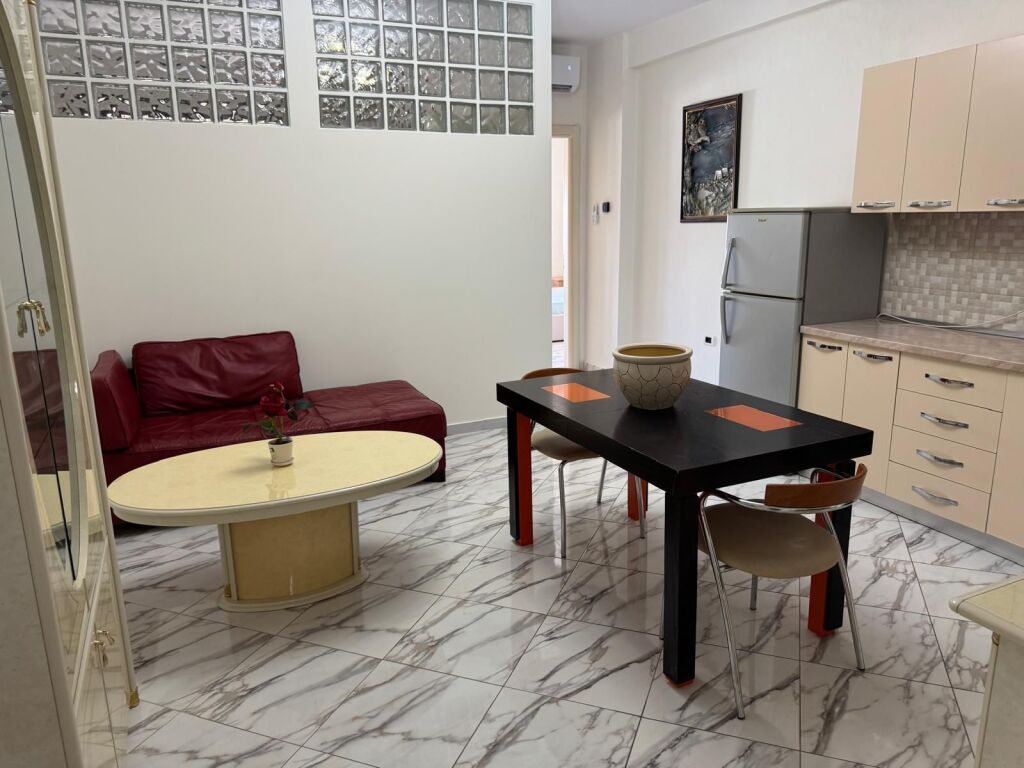 Apartament 2+1 me qera në Yzberisht, Tiranë, 74 m². Foto 3 nga 3