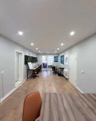Office for rent in Rruga e Kavajës, Tirana, 110 m². Photo 1 of 8