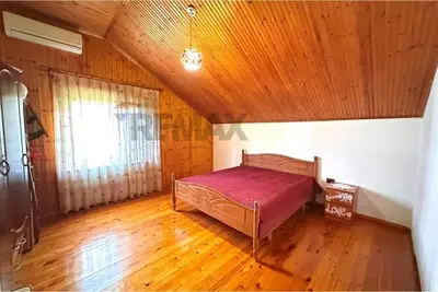 Vilë me qera në Fresku, Tiranë, 1 000 m². Foto 5 nga 12