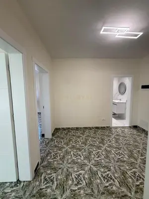 Appartamento 2+1 in affitto a Stacioni i Trenit, Durazzo, 77 m². Foto 6 di 12