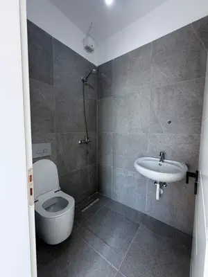 Appartamento in affitto a Rruga e Dibrës, Tirana, 77 m². Foto 6 di 6
