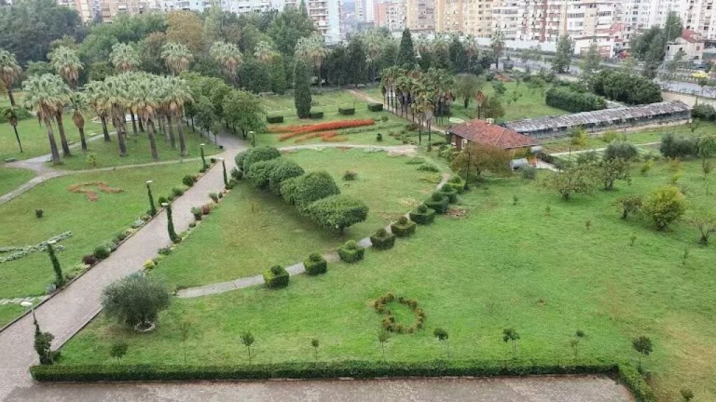 Apartament 2+1 me qera në Kopshti Botanik Zoologjik, Tiranë, 110 m². Foto 3 nga 3