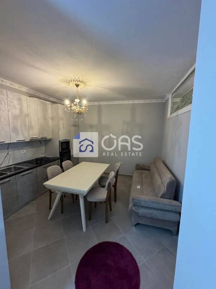 Appartamento 2+1 in affitto ad Astir, Tirana, 78 m². Foto 1 di 7