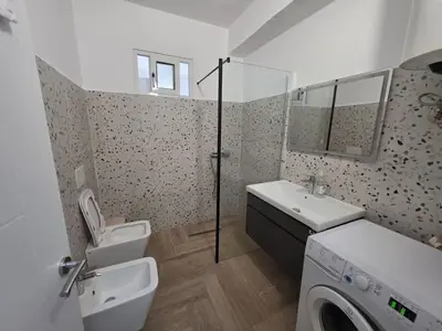 Appartamento in affitto a Lungomare, Valona, 100 m². Foto 3 di 9