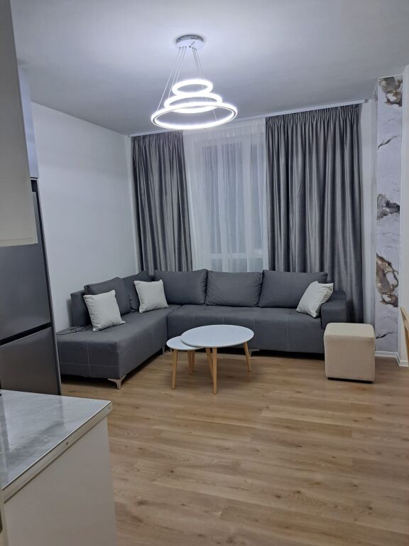 Appartamento 2+1 in affitto a Paskuqan, Kamza, 90 m²
