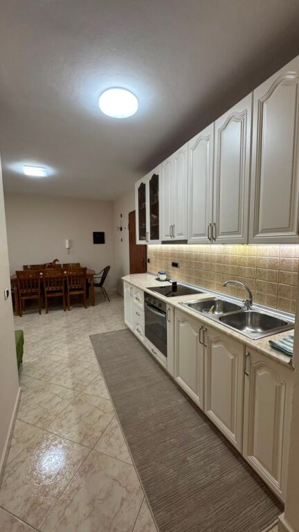Appartamento 2+1 in affitto a 21 Dhjetori, Tirana, 95 m². Foto 3 di 3