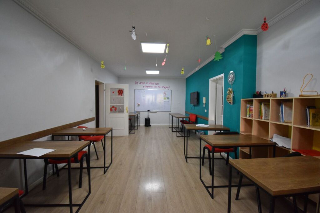 Commercial space for rent in Blloku, Tirana, 171 m². Photo 2 of 3