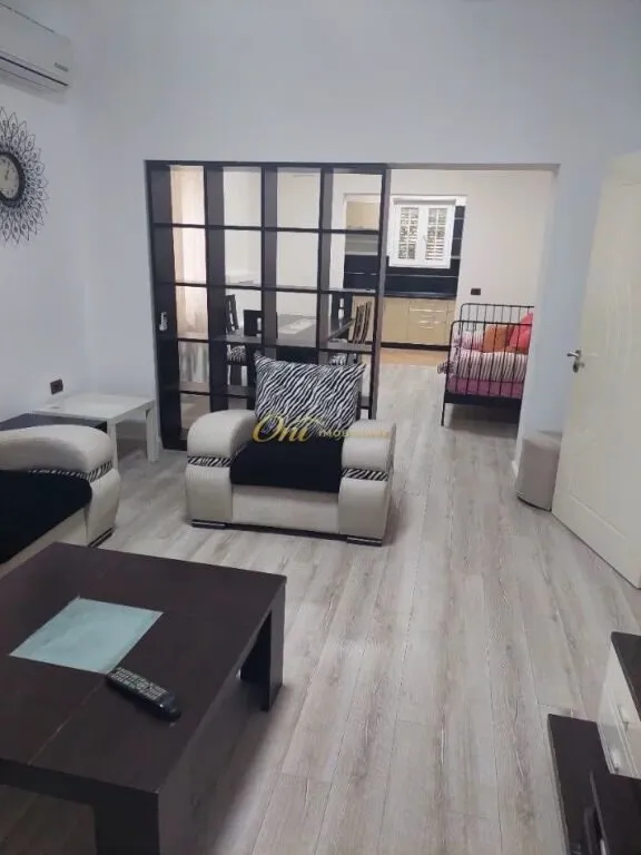 Apartment 2+1 for rent in Rruga Mihal Grameno, Tirana, 150 m². Photo 1 of 5
