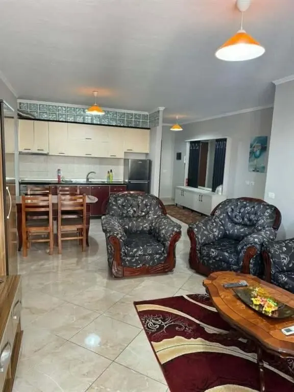 Apartament 1+1 me qera në Rruga Dalip Peza, Durrës, 62 m²