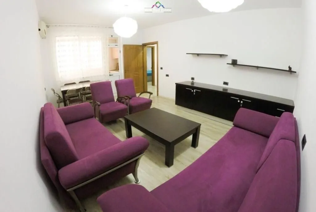 Appartamento 1+1 in affitto a Myslym Shyri, Tirana, 54 m². Foto 1 di 5