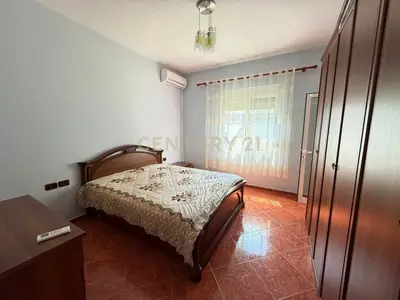Apartament 2+1 me qera në Vilat Gjermane, Tiranë, 110 m². Foto 3 nga 6