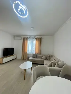 Apartament 1+1 me qera në Rruga Sami Frashëri, Tiranë, 80 m². Foto 2 nga 7