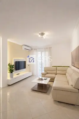Appartamento 2+1 in affitto a Liqeni i Thatë, Tirana, 90 m². Foto 2 di 6