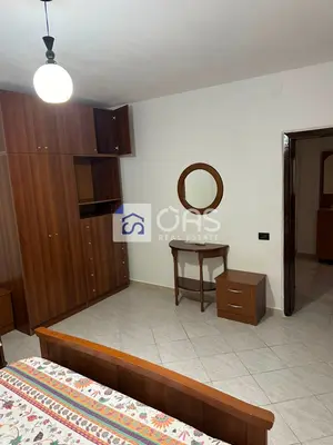 Apartament 1+1 me qera në Komuna e Parisit, Tiranë, 78 m². Foto 3 nga 6