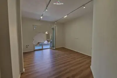 Ufficio in affitto a Rruga Qemal Stafa, Tirana, 135 m². Foto 3 di 6