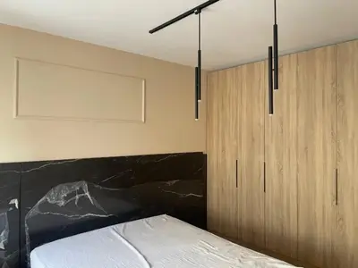 Apartament 1+1 me qera në Liqeni i Thatë, Tiranë, 65 m². Foto 3 nga 5