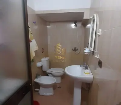 Appartamento 1+1 in affitto a Rruga Kongresi I Manastirit, Tirana, 60 m². Foto 8 di 9
