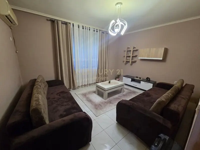 Appartamento 1+1 in affitto a Restorant Durrësi, Tirana, 73 m²