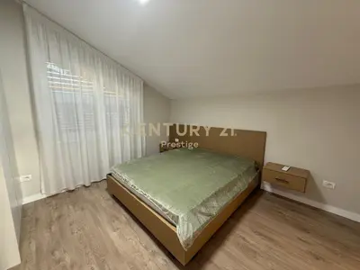 Vilë me qera në Qyteti Studenti, Tiranë, 100 m². Foto 7 nga 12