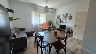 Apartament 2+1 me qera në Sheshi Willson, Tiranë, 80 m². Foto 3 nga 11