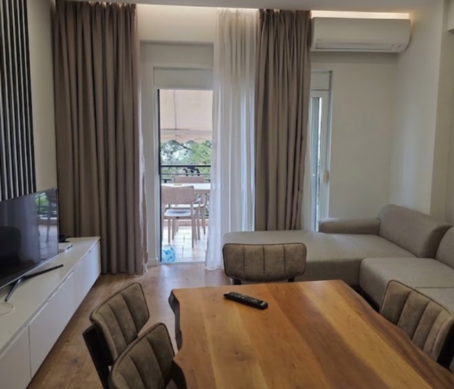 Apartament 1+1 me qera në Rruga Butrinti, Sarandë, 63 m²